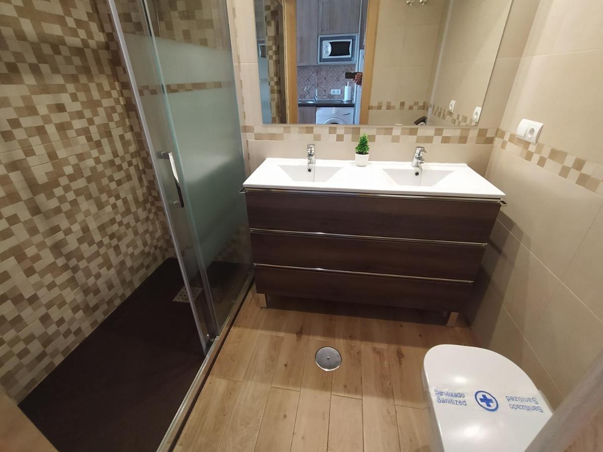 "Vive Benal Beach" Estudio 2501, Vistas Al Mar Y Parque Acuatico Беналмадена Екстериор снимка