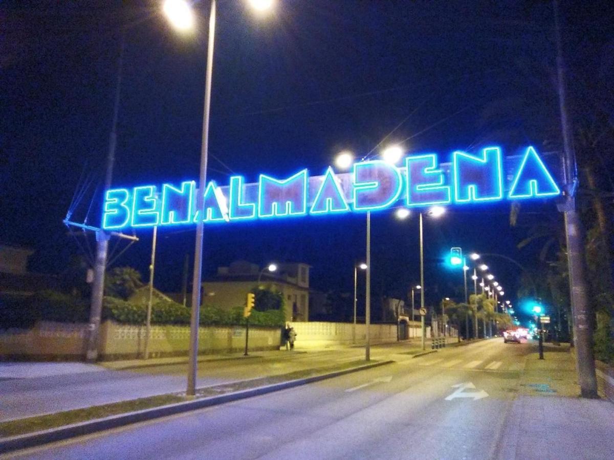 "Vive Benal Beach" Estudio 2501, Vistas Al Mar Y Parque Acuatico Беналмадена Екстериор снимка