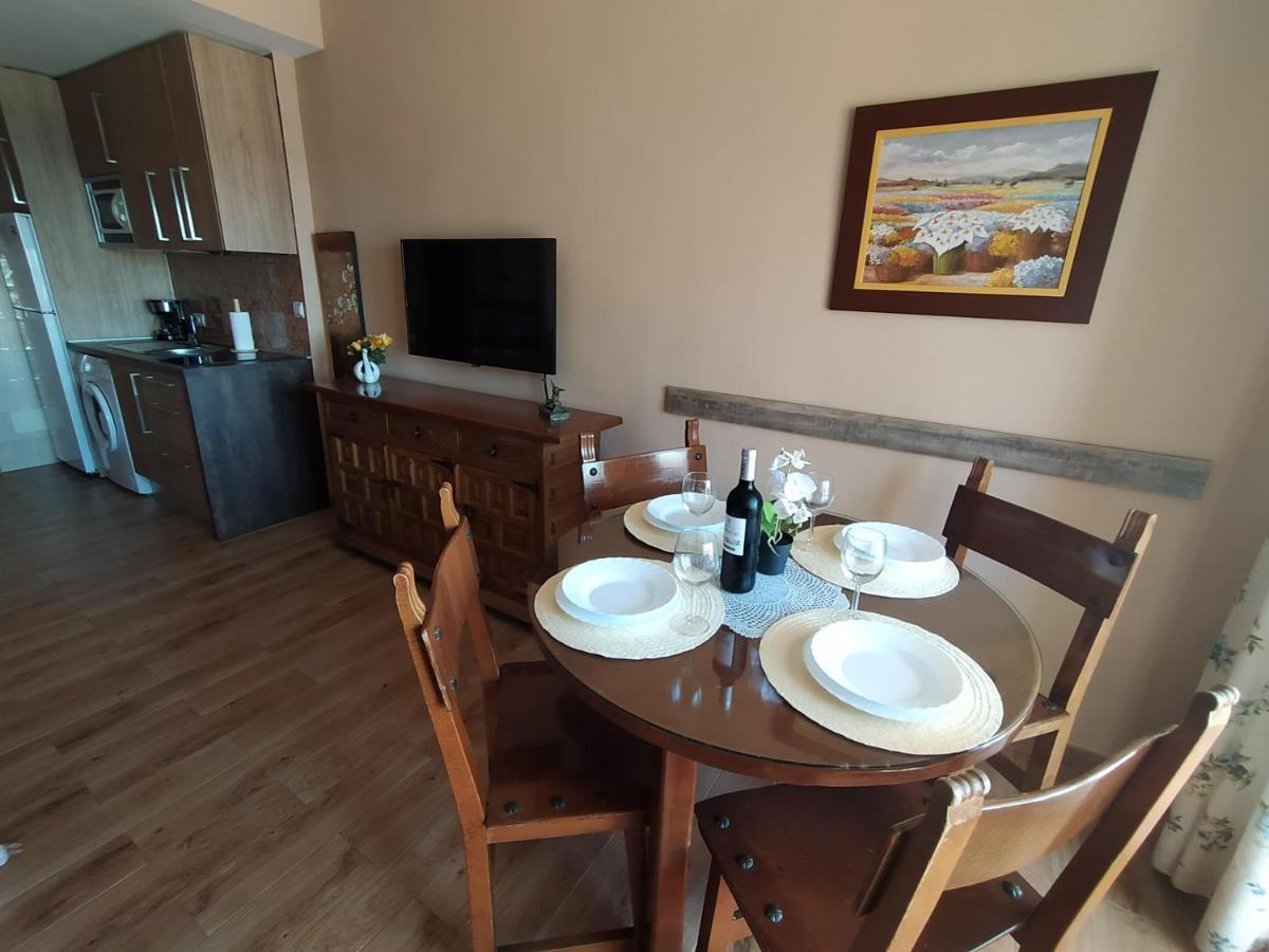 "Vive Benal Beach" Estudio 2501, Vistas Al Mar Y Parque Acuatico Беналмадена Екстериор снимка