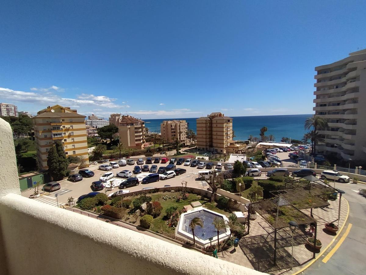 "Vive Benal Beach" Estudio 2501, Vistas Al Mar Y Parque Acuatico Беналмадена Екстериор снимка