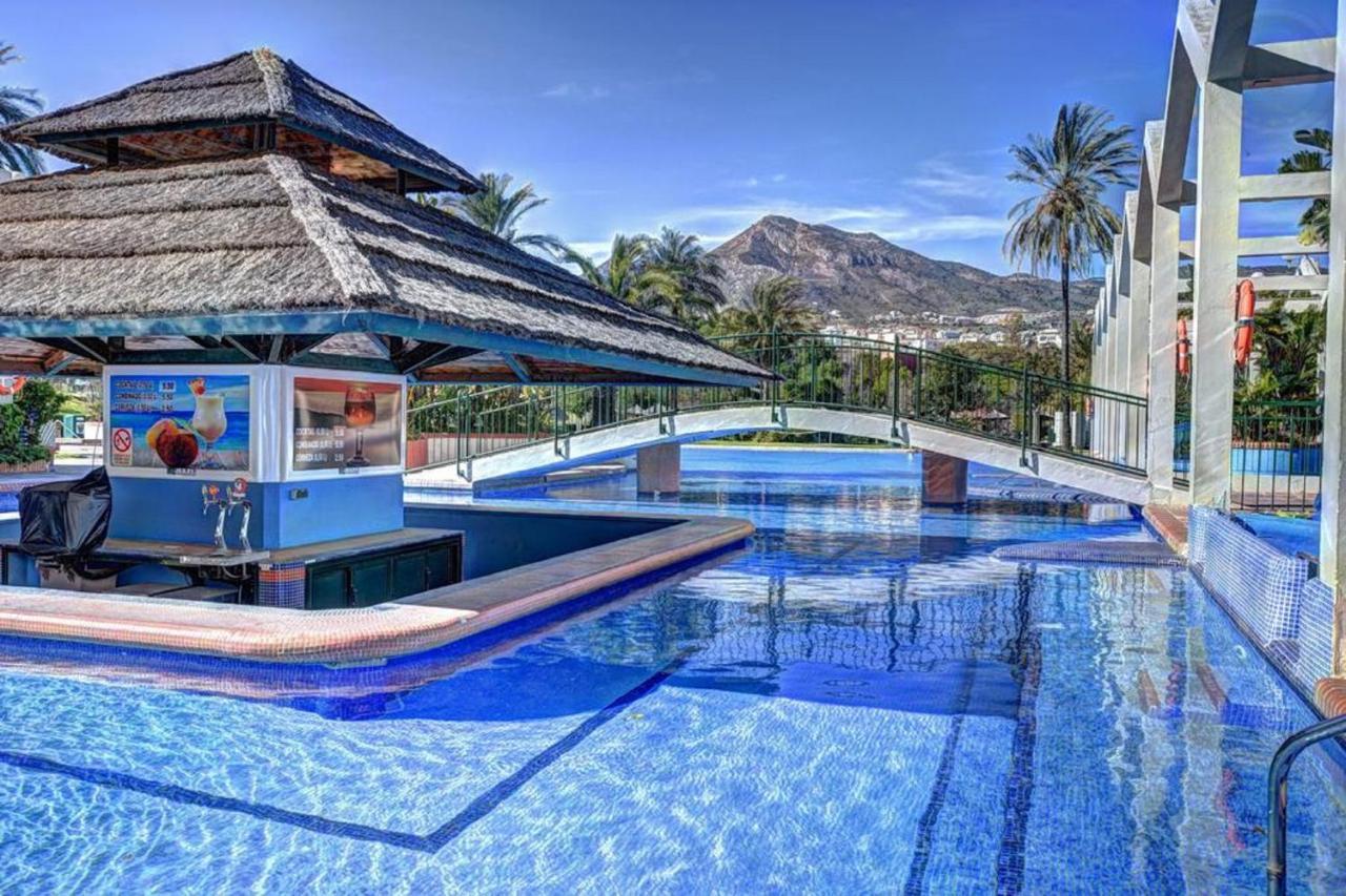 "Vive Benal Beach" Estudio 2501, Vistas Al Mar Y Parque Acuatico Беналмадена Екстериор снимка