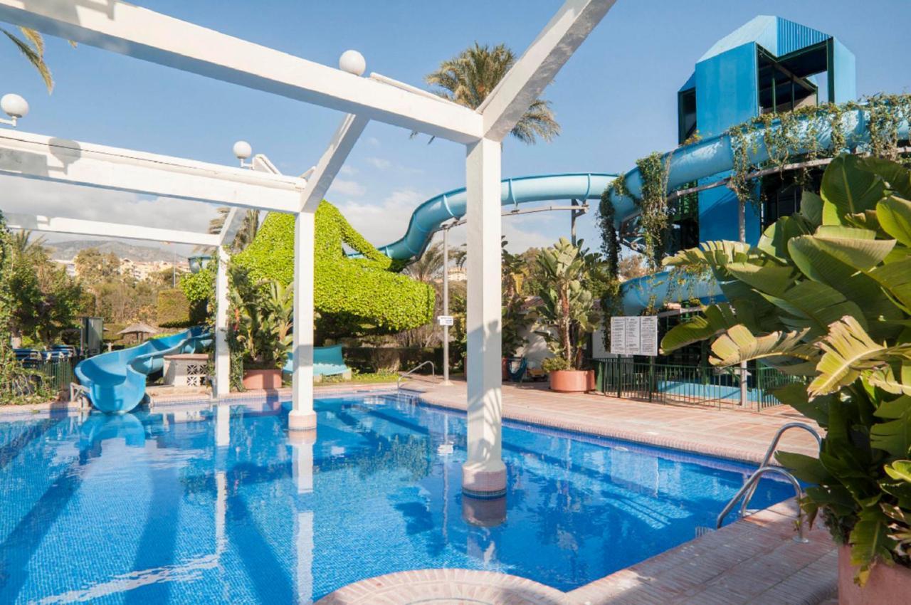 "Vive Benal Beach" Estudio 2501, Vistas Al Mar Y Parque Acuatico Беналмадена Екстериор снимка